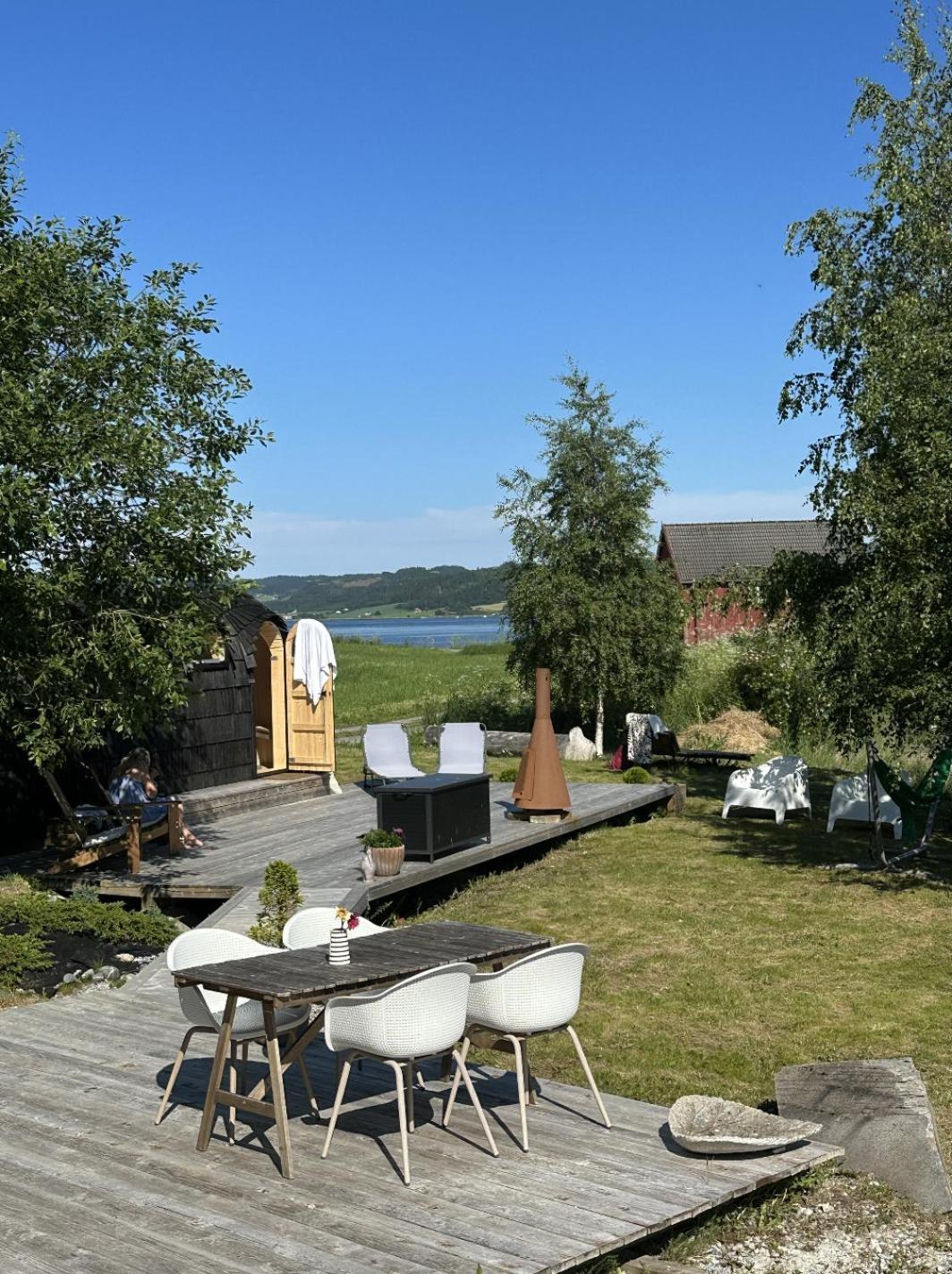 Saga, Et Unikt, Sjarmerende Badehotell Med Fa Rom, Sauna Og Badebrygge - Inderoy Straumen  ภายนอก รูปภาพ