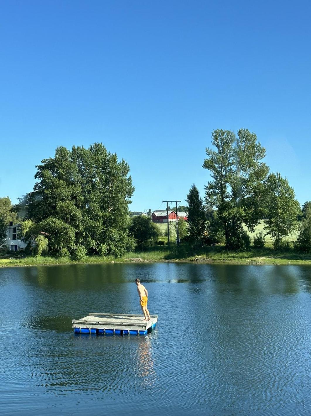 Saga, Et Unikt, Sjarmerende Badehotell Med Fa Rom, Sauna Og Badebrygge - Inderoy Straumen  ภายนอก รูปภาพ